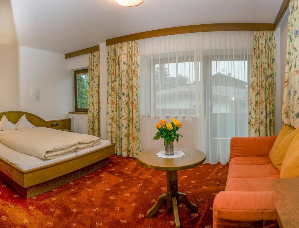 Pension Pichler Leutasch Room photo