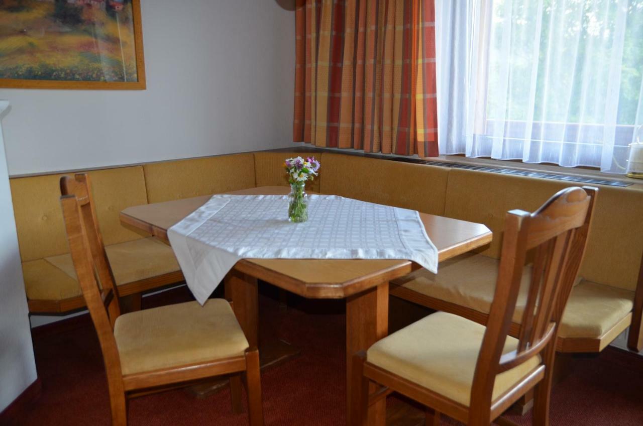 Pension Pichler Leutasch Exterior photo